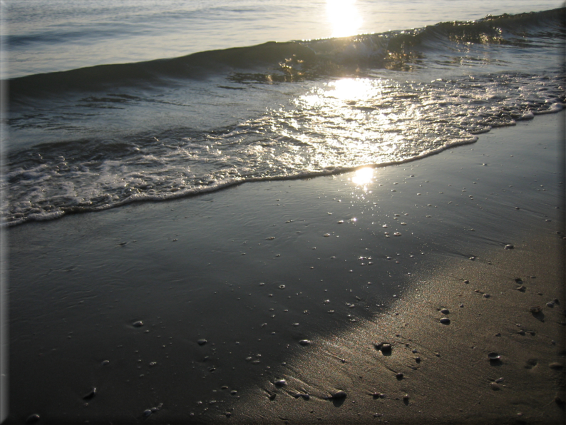 foto Alba sulla spiaggia di Riccione